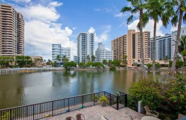 2455 Flamingo Dr - 2455 Flamingo Drive, Miami Beach, FL 33140