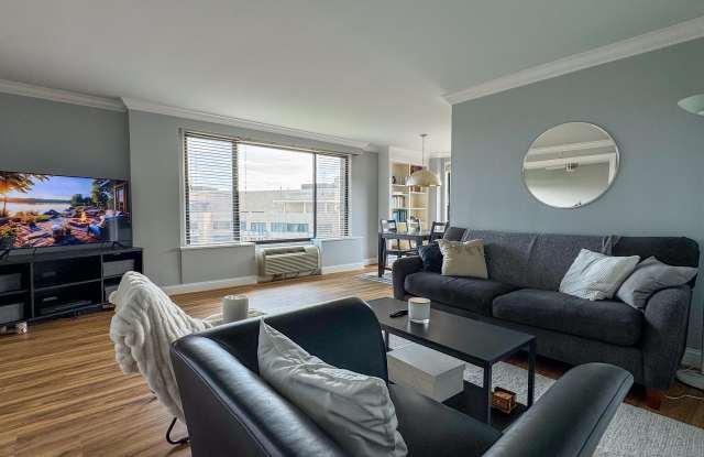2501 Calvert St NW #912 - 2501 Calvert Street Northwest, Washington, DC 20008
