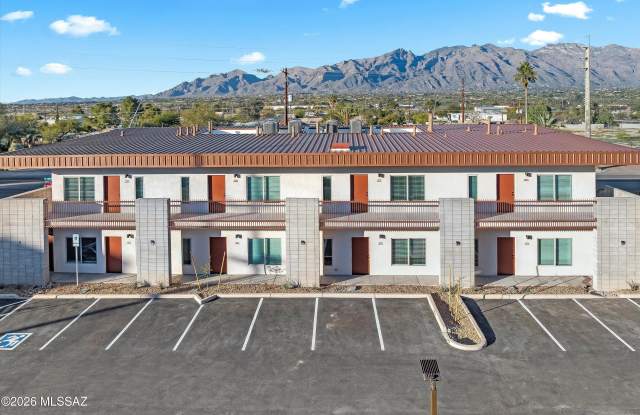 3820 E Fort Lowell Road photos photos