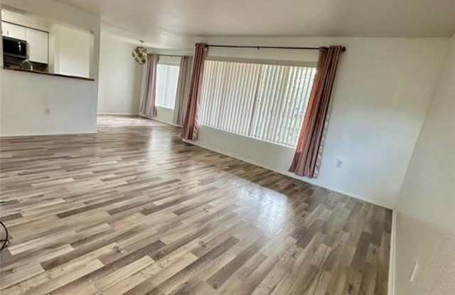 2371 NW 33rd St photos photos