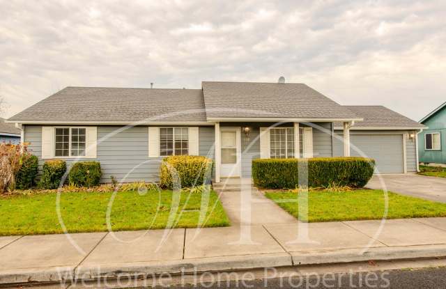 Great 3 Bedroom Home on Quiet Culdesac photos photos