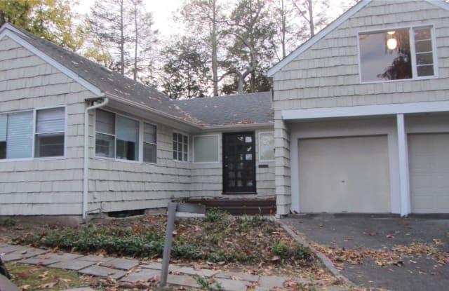83 Pine Hill Road - 83 Pine Hill Road, Lake Success, NY 11020