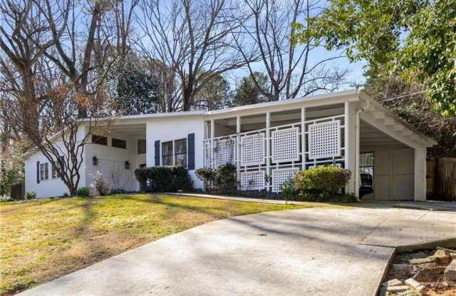 130 Putnam Circle Gallery 2