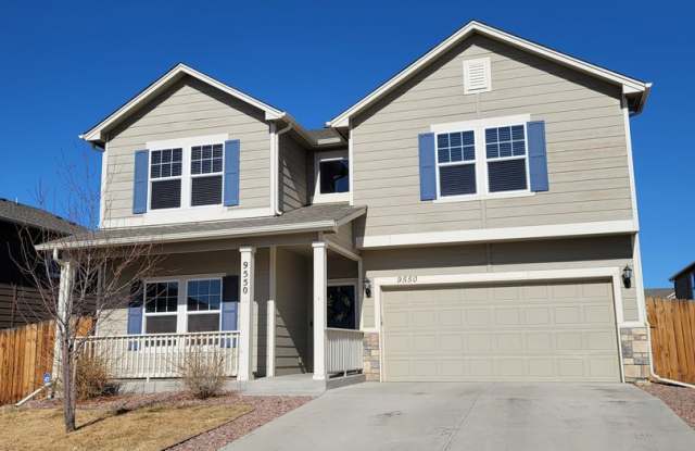 Spacious 4 Bedroom for Rent on Desert Lily photos photos