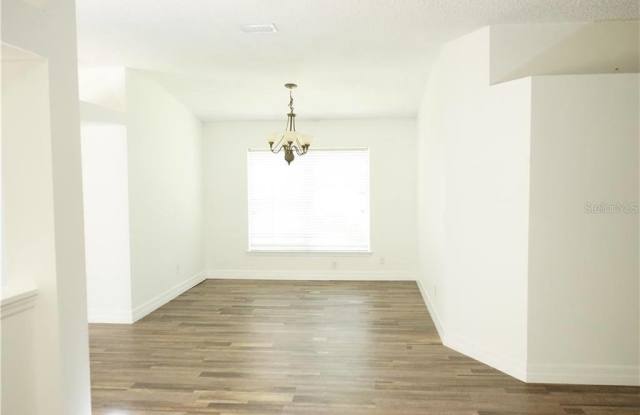 10643 Mossy Creek Court Gallery 3