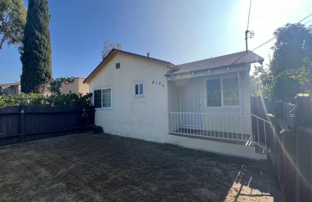 2-bedroom, 1-bath home in the heart of Glendale! Gallery 4
