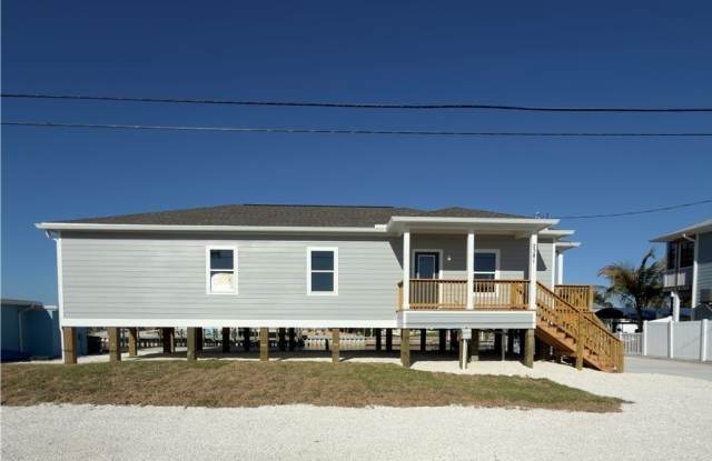 2381 Oleander Street photos photos