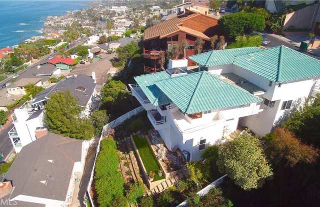 22 N. Vista De Catalina - 22 North Vista De Catalina, Laguna Beach, CA 92651