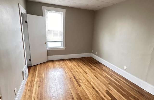 194 Washington St. photos photos