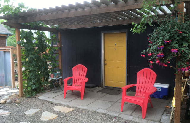 Walk  Bike Friendly! Great Economical Rental, West-side Studio, Fully Furnished Monthly Rental photos photos