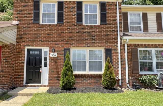 906 Wickford Drive photos photos