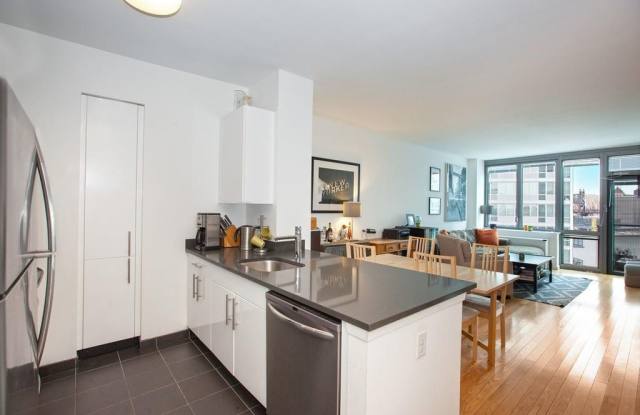 4620 Center Blvd photos photos