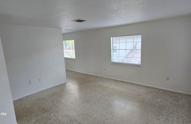 5012 22nd Street West - A Gallery 2
