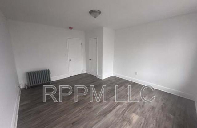 49 Fabyan Pl, # 2L Gallery 4