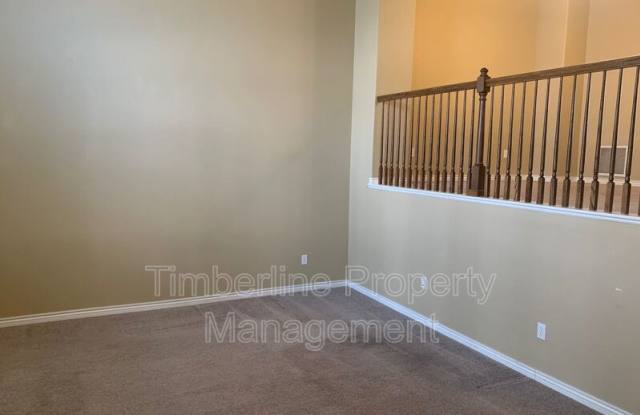 3323 Gladstone Creek Gallery 4