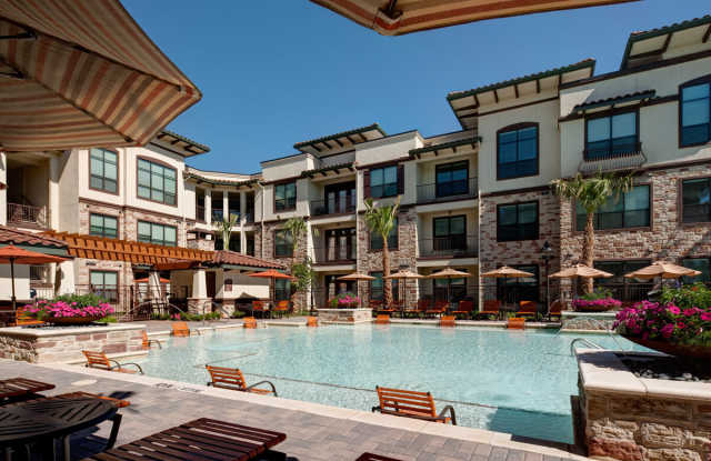 Amara Las Colinas Gallery 2