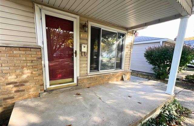 4171 Weddell Street Gallery 3
