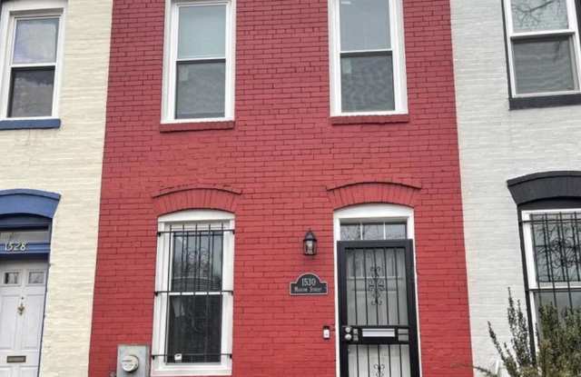 1530 Marion Street Northwest photos photos