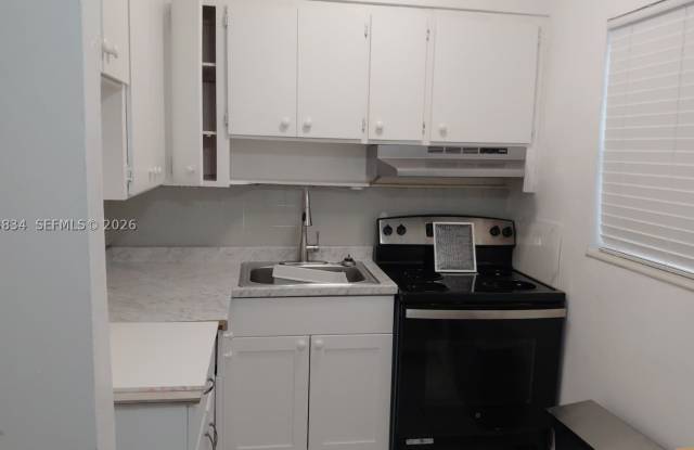 2130 Garfield St photos photos