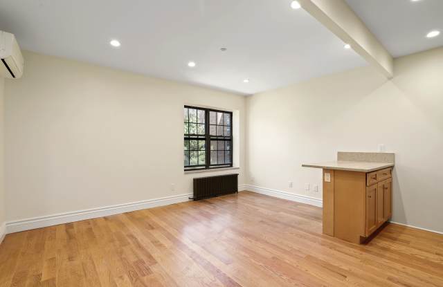 211 West 252nd Street Gallery 3