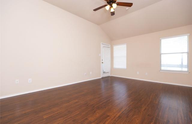 1207 Brook Drive Gallery 4