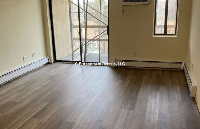 157 Franklin St. - 157 Franklin Street, Stoneham, MA 02180