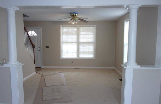 3007 Ruthland Road Gallery 4