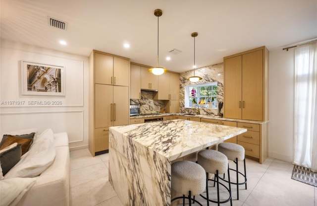 3138 Virginia St photos photos