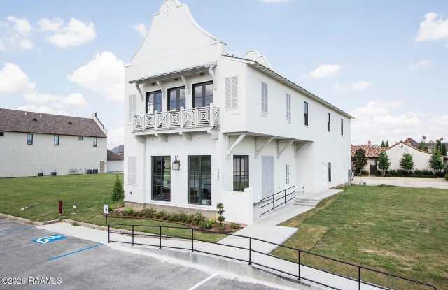 1007 Camellia Boulevard Gallery 1