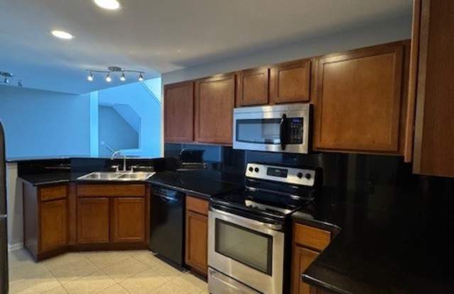 8483 Towne Center Circle - 1 Gallery 3