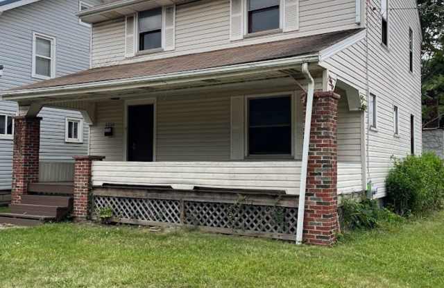 Three bedroom one bathroom home for rent photos photos