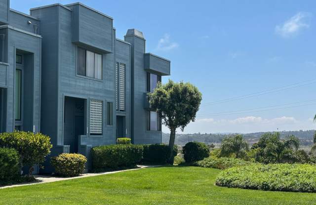 FOR RENT: 2Bd/2.5Ba Upgraded Townhome In The Highly Desirable Community Spindrift Del Mar. photos photos