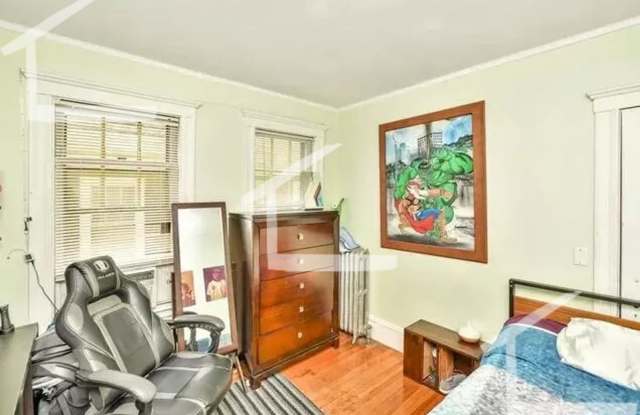 Large 4 bed in Brookline photos photos