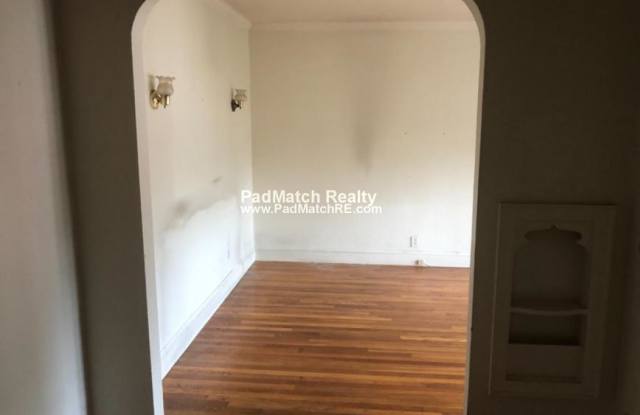 2045 Commonwealth Ave. photos photos