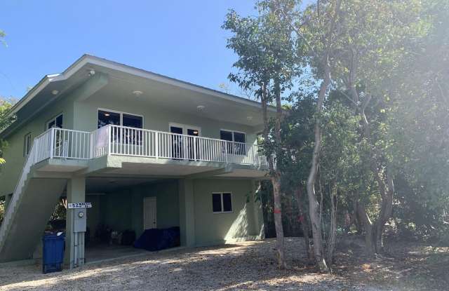 529 Beach Road - 529 Beach Road, Tavernier, FL 33070