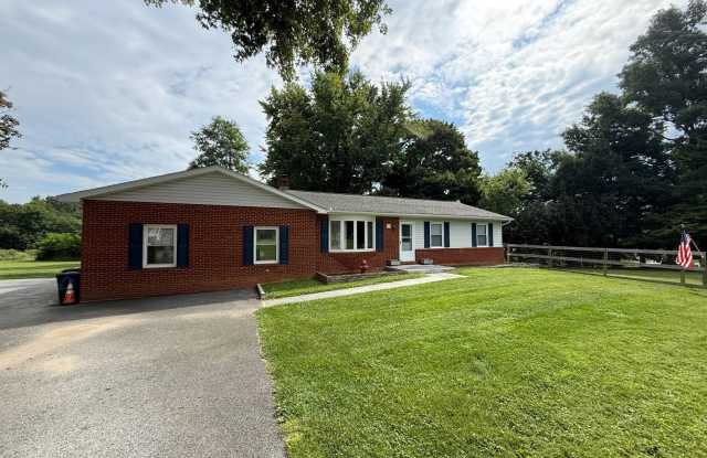 1707 FAIRMOUNT Road Gallery 2