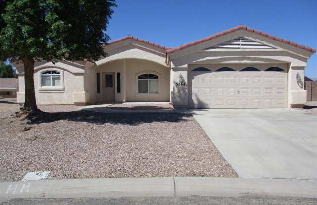 5543 Club House Ct - 5543 Clubhouse Court, Fort Mohave, AZ 86426
