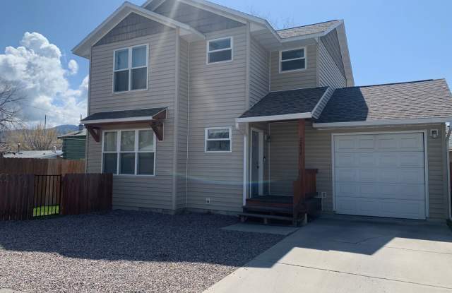 2204 Benton Avenue photos photos