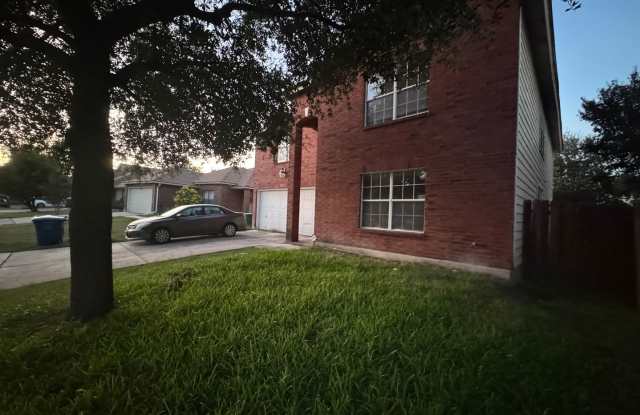 4 Bedroom 2 1/2 Bath Plus Office Near 151  Ingram photos photos