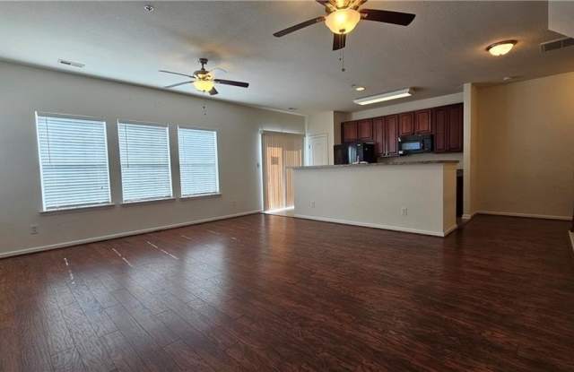 214 Larimar Avenue Gallery 3
