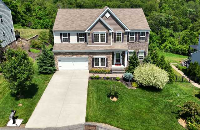 1055 Granite Dr photos photos