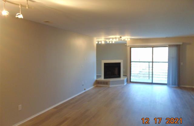30594 ORCHARD LAKE Road Gallery 2