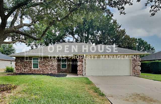 555 Meadowbrook Drive - 555 Meadowbrook Drive, Burleson, TX 76028