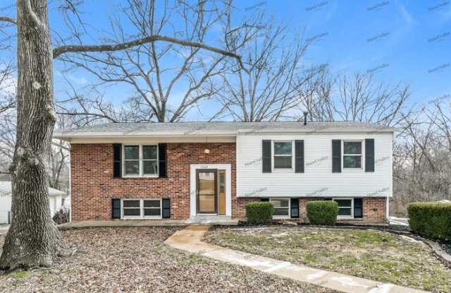 1022 Carole Lane - 1022 Carole Lane, Ellisville, MO 63021