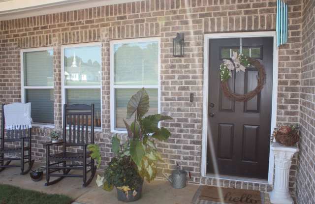 2023 Clean Luxury 3BR/2BA Rental Home Gallery 3