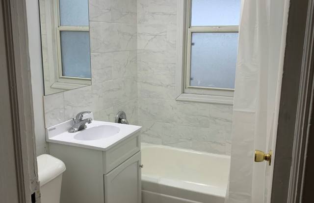Beautiful 6 bedroom house in Minneapolis!! Gallery 4