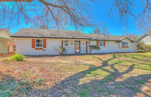 918 McCall Drive Gallery 2