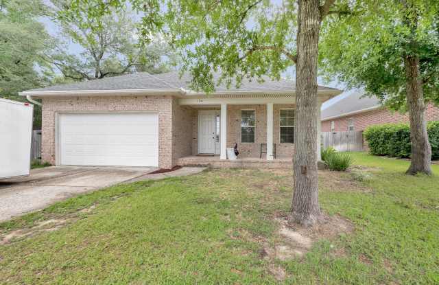 134 Arrowhead Way - 134 Arrowhead Way, Niceville, FL 32578