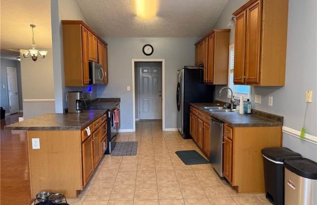 1520 Timberrock Court Gallery 4