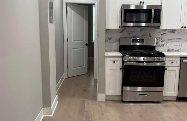 2840 W GIRARD AVENUE photos photos